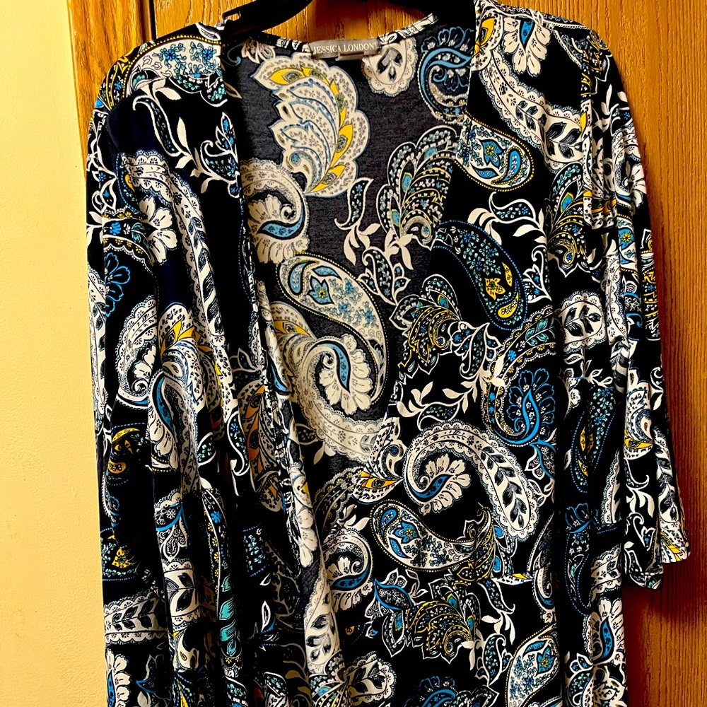 Quarter sleeve dress, multi colored blue dress